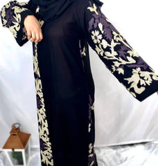 Zayna Abaya